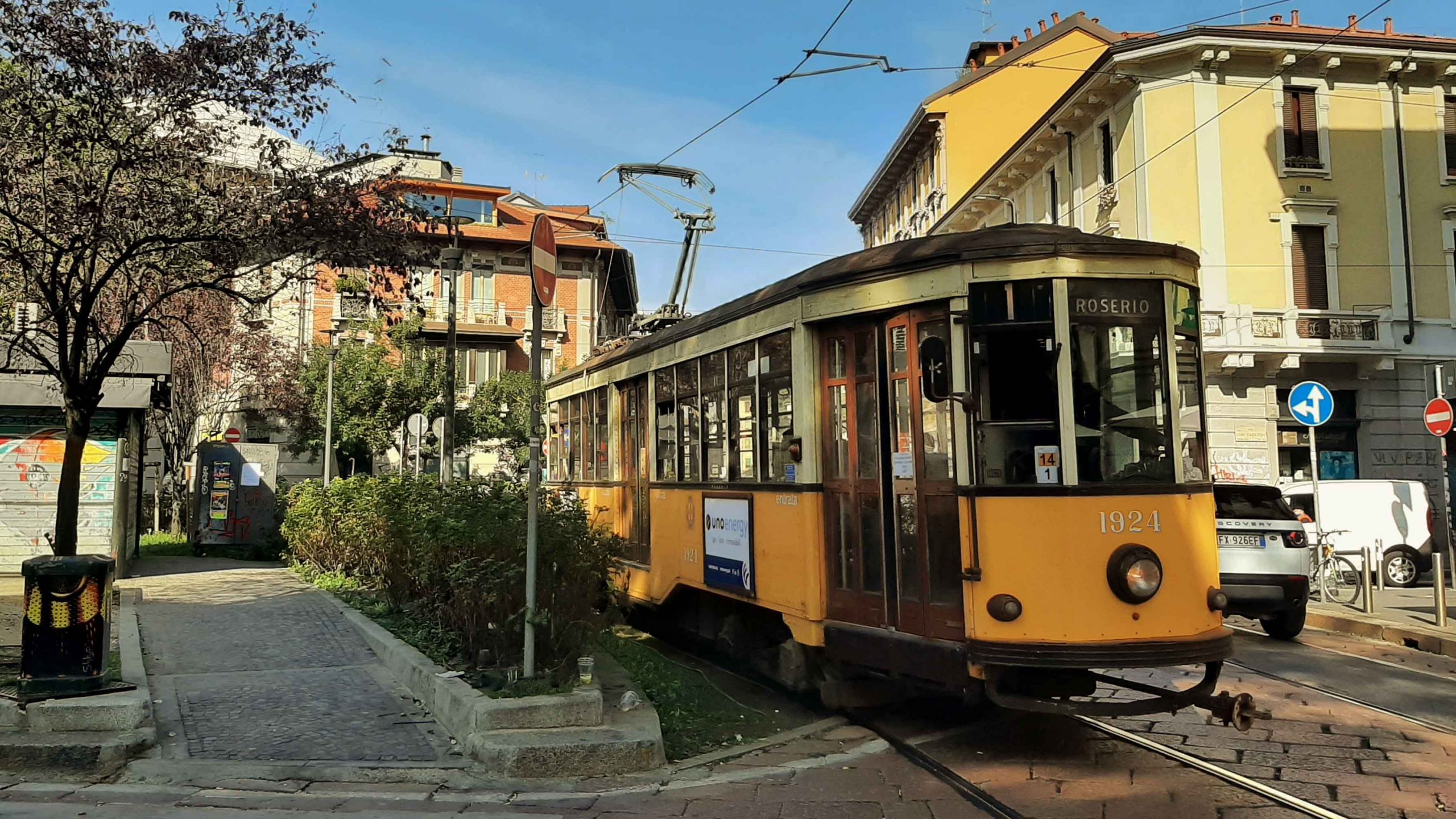 Piazza Morbegno Studio di restauro Pia Virgilio Milano